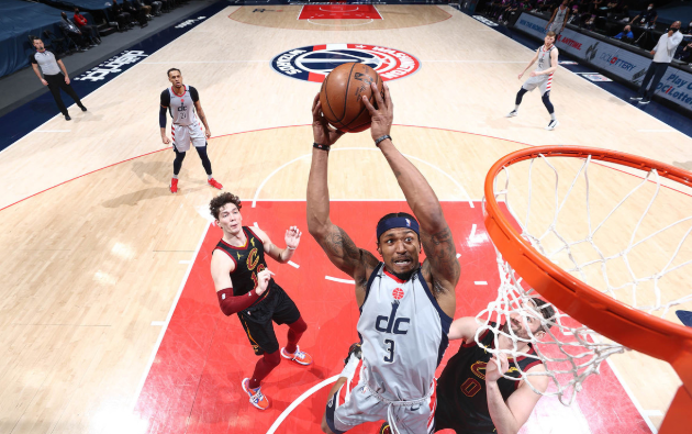  公牛逆转猛龙锁定季后赛  